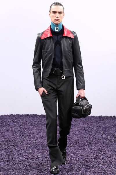 Look 28
